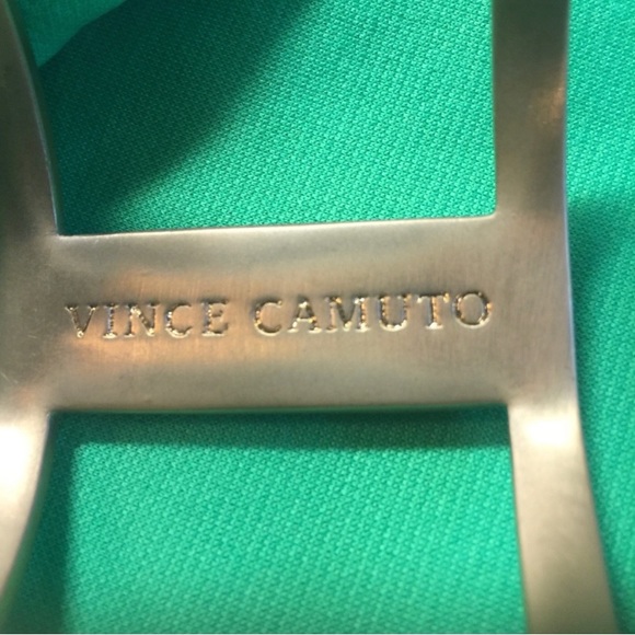 Vince Camuto cuff bracket and matching earrings - Picture 3 of 4